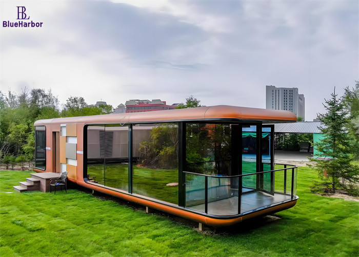 Customized White Space Capsule Hotel with Steel Security Door and Panoramic Balcony
