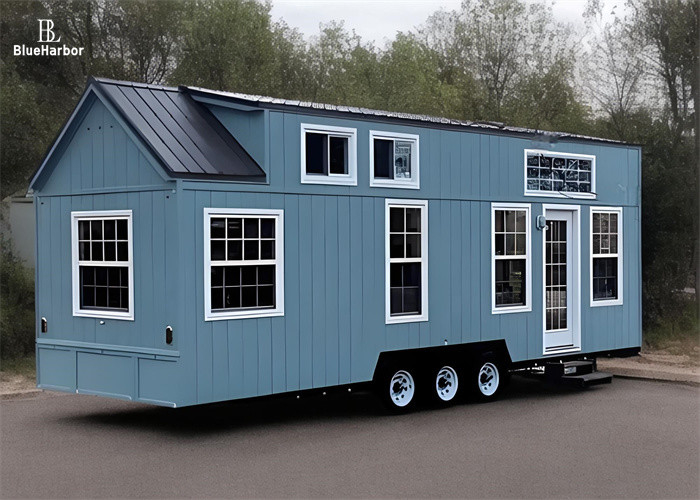 Light Steel Structure 2 Floors Prefabricated Tiny House On Wheels Traction Type